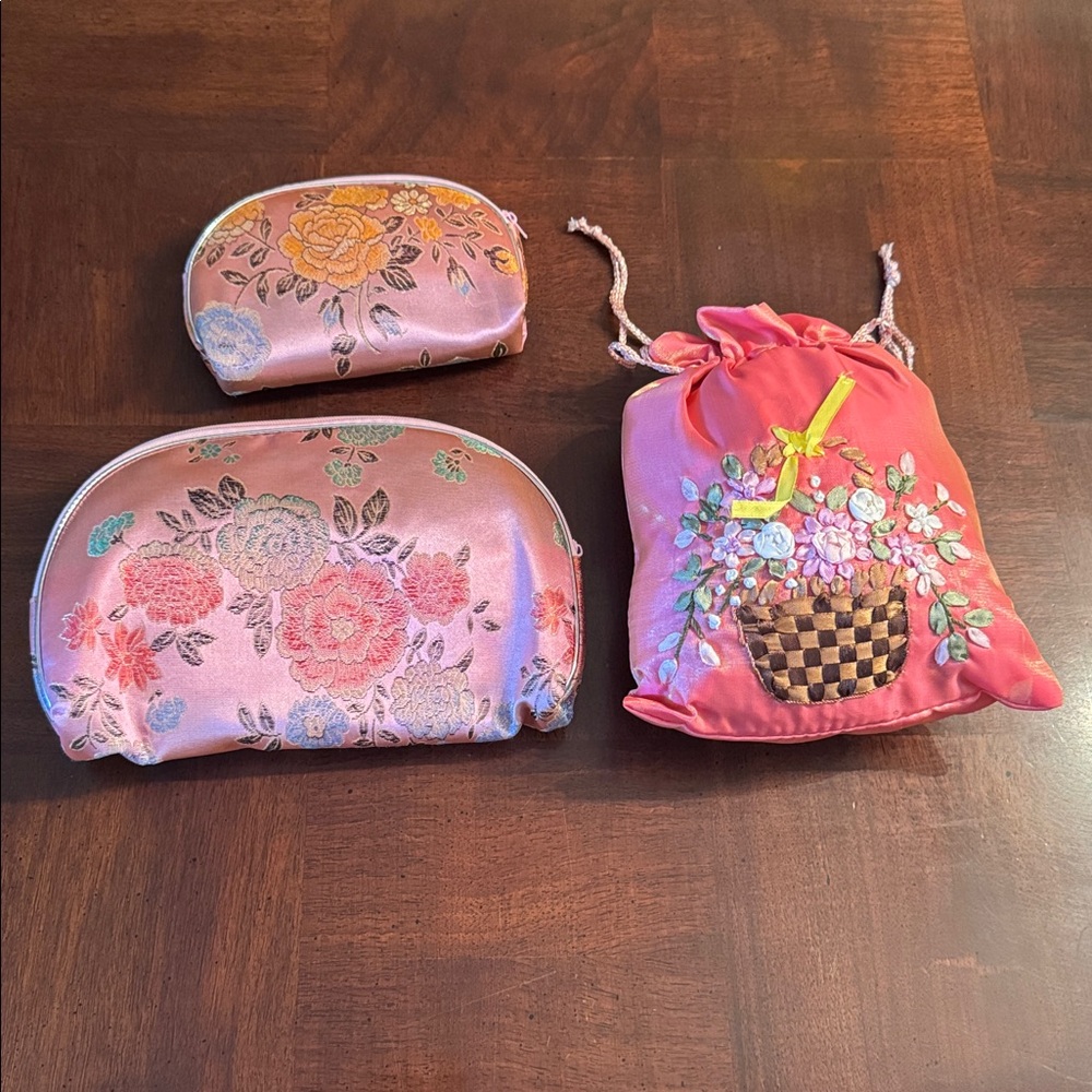 Embroidered Pink Floral Cosmetic Pouch Cases  Set of 3 Bags